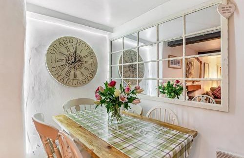 Starbotton House | Wellside Cottage