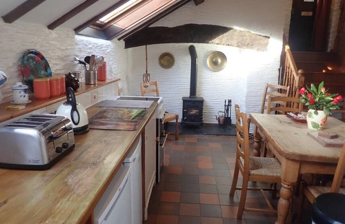Machynlleth House | Welsh Countryside Retreat - Felin Crewi Cottages