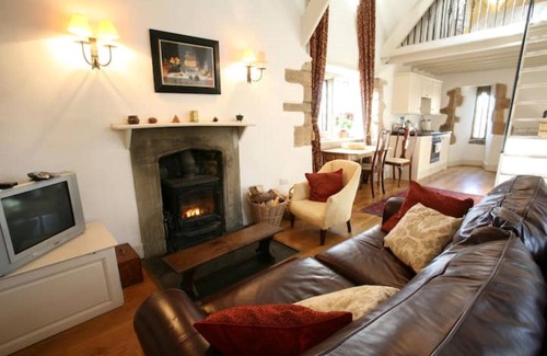 Mathern Other | Welsh Gatehouse: Historical Castle with EV Charger