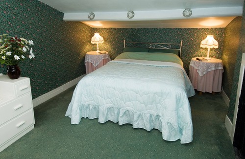 Dinas House | Welsh historic Cottage near Sea (BH)