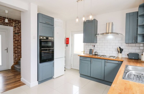 Ammanford Cottage | Welsh Valley House