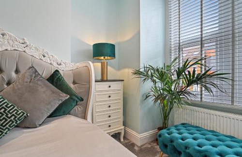 Wembley Central House | Wembley Luxury Residence- Opulence House