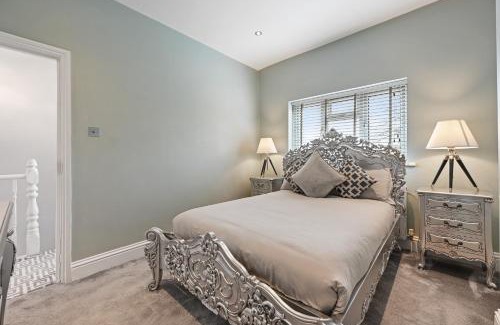 Wembley Central House | Wembley Luxury Residence- Opulence House