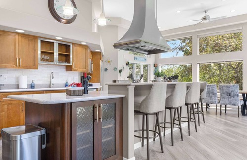 Rockford House | Wembley Place Estate/Indoor Pool/Hot Tub/Game Room
