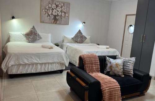 Mtubatuba House | WeMvula Guesthouse