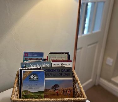 Hunton House | Wensleydale Stone Cottage