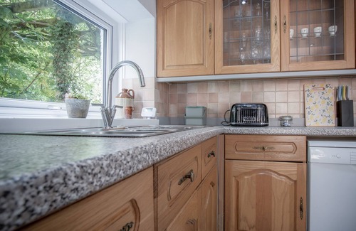 Birchgrove House | Wern Y Glais - 2 Bedroom Cottage - Glais