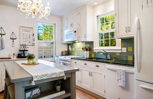Ephraim Apartment | Wes`s Landing- Downtown Ephraim