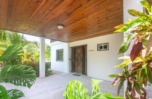 Gibson Bight Apartment | Wescot Villas Comfort