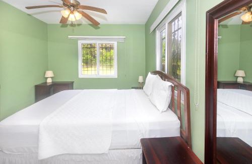 Gibson Bight Apartment | Wescot Villas Comfort