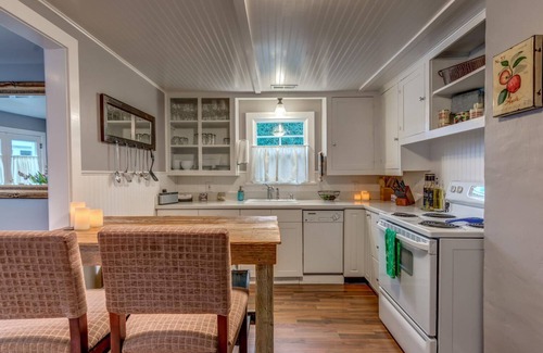West Linn House | Wescott House in the historic Willamette District