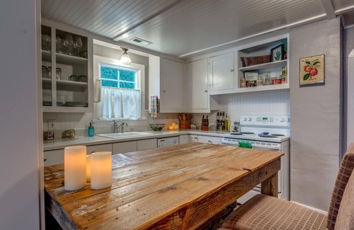 West Linn House | Wescott House in the historic Willamette District