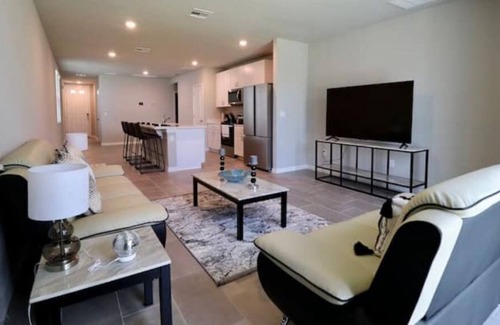 Zephyrhills House | Wesley Chapel-Brand new-bright & spacious home