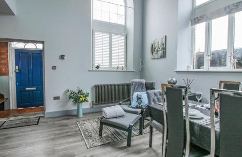 Gobowen House | Wesleyan House
