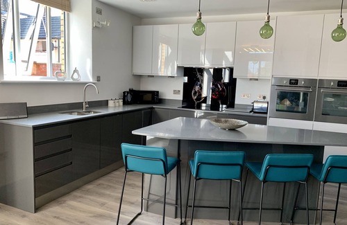 Gobowen Cottage | WESLEYAN HOUSE, pet friendly, character holiday cottage in Gobowen