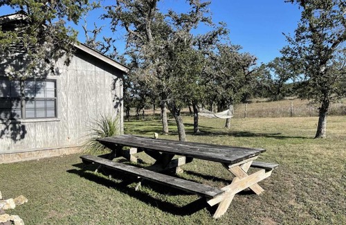 Bandera House | West 1077 Guest Ranch - Buckeye Room 3