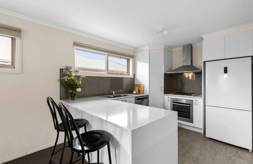 Geelong West House | West Addis I Longer Stays Welcome
