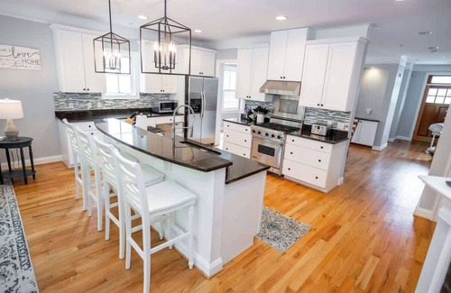 West Annapolis House | West Annapolis Cottage
