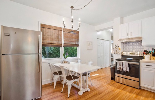 Annapolis House | West Annapolis Hidden Gem <.75Mile To Navy Stadium <1Mile to Downtown Annapolis
