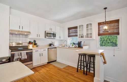 Annapolis House | West Annapolis Hidden Gem <.75Mile To Navy Stadium <1Mile to Downtown Annapolis