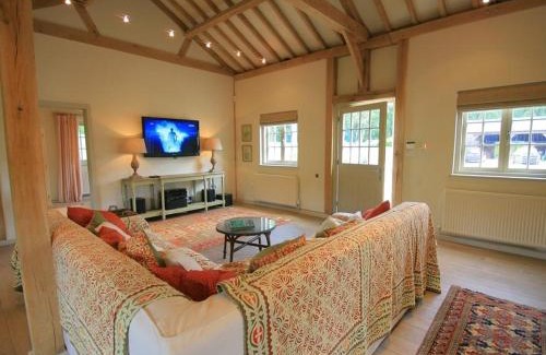 Kidlington House | West Barn