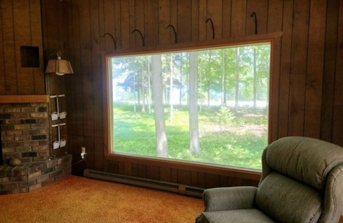 Greilickville House | West Bay House Private Frontage in Traverse City