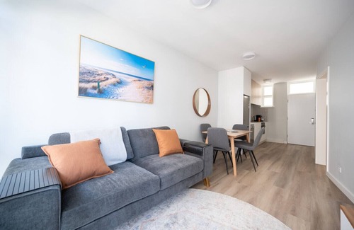 St Kilda West Apartment | WEST BEACH | St Kilda, Acland St, Luna Pk + Car