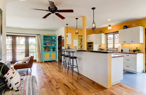 West Beach Villa | West Beach Villa 6 - High end design/construction - Walk to pier, State St., Funk Zone, beach!