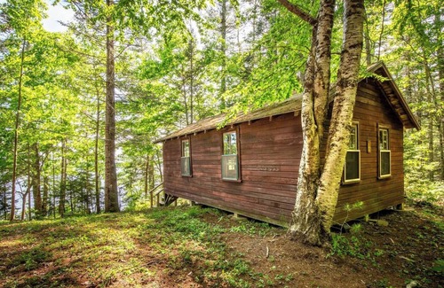 Bremen Cabin | West Camp Stay - Cabins 5 + 6