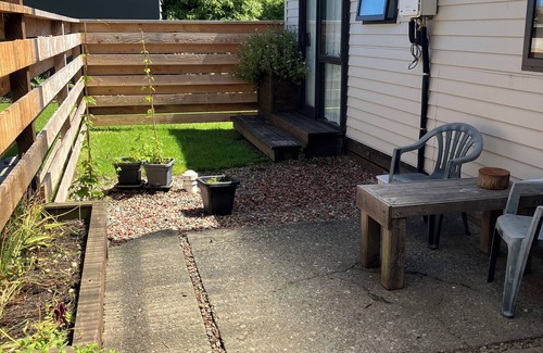 Ross Cottage | West Coast centrally located. 1 hour Greymouth north, Franz Josef 11/2 hr.south