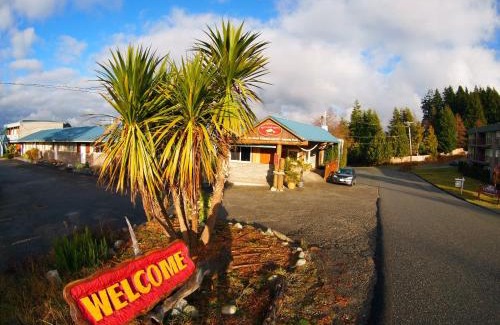 Ucluelet Hotel | West Coast Motel on the Harbour