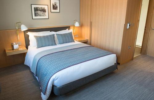 Cambridge City Centre Hotel | West Court- Jesus College