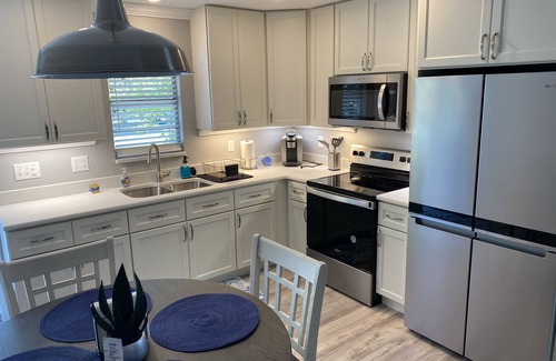 Homosassa House | West Creek in Old Homosassa across from the Freezer