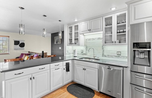 Lamar Heights Area House | West Denver Mid Century Modern Getaway