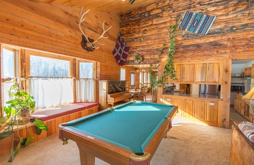 Gunnison House | West Elk Wilderness Lodge