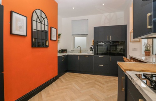 Morecambe House | WEST END BAY, pet friendly, character holiday cottage in Morecambe