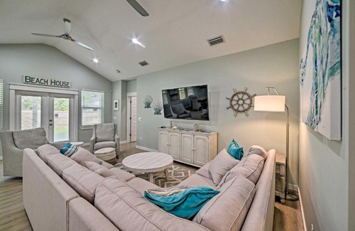 Riviera Beach House | West End Home with Yard Less Than 1 Mi to Beach Access!