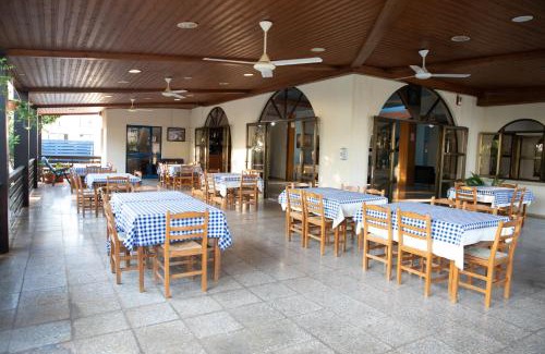 Agios Georgios Pegeias Hotel | West End Hotel