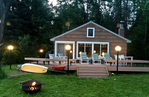 Newport Cabin | West End Sacheen Beauty! On The Water, Outstanding Views, Amazing Deck And Lawn