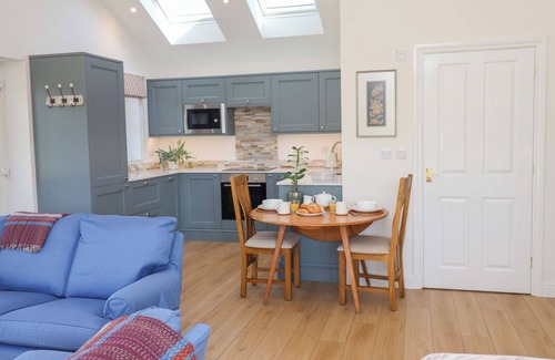 Martlesham Cottage | WEST END, with a garden in Martlesham Village