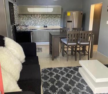 West Gate Hills Apartment | West Gates Get Away