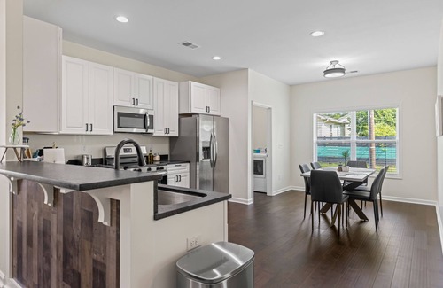 Parker House | West Greenville Getaway - 3-Bedroom home in the Pendleton Street Arts District!