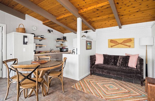 Lake Township Apartment | West Hill Apartment #1 at Chimney Corners Resort