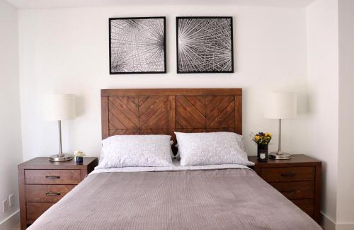 Norma Triangle Apartment | West Hollywood 2 Bedroom 2 bath with Pool