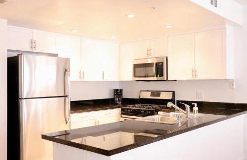 Norma Triangle Apartment | West Hollywood 2 Bedroom 2 bath with Pool