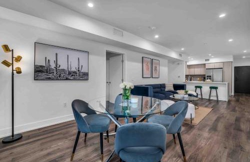 Beverly Grove Apartment | West Hollywood 3 Bedroom 3 Bath