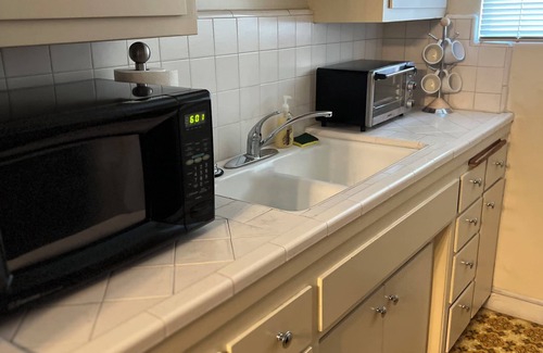Tri-West Condo | West Hollywood Condo In the heart of West Holllywood! Walk to everything!