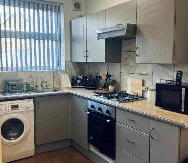 Crewe Apartment | West House - by Eazystays