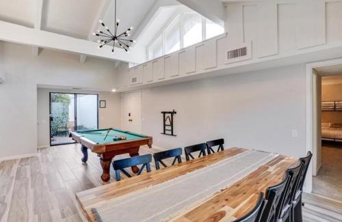 Irving House | West Irving Palace Miami Style