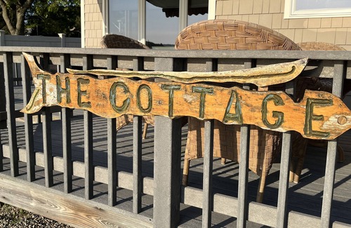 Fairhaven Cottage | West Island Waterfront Cottage